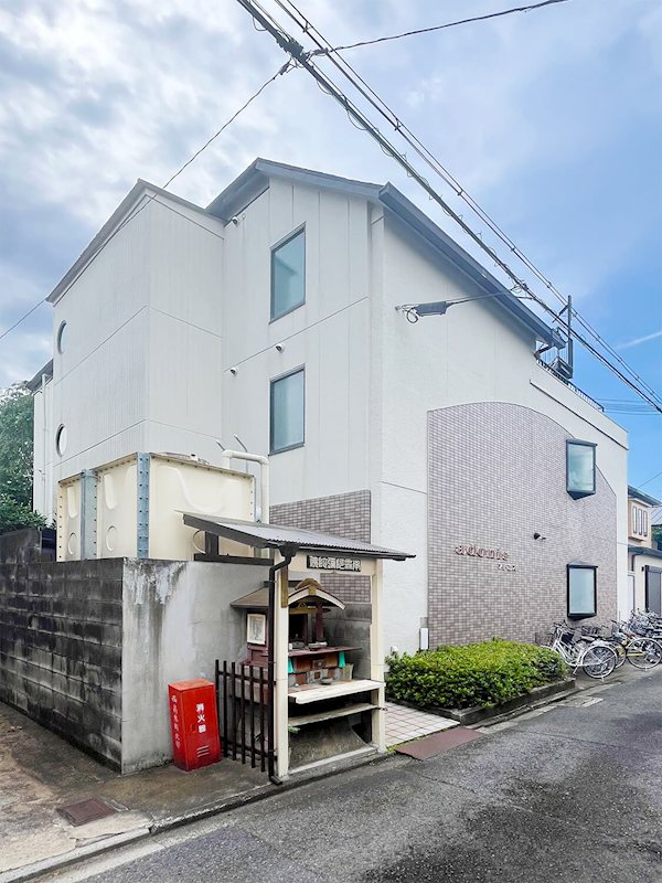 アドニス 外観