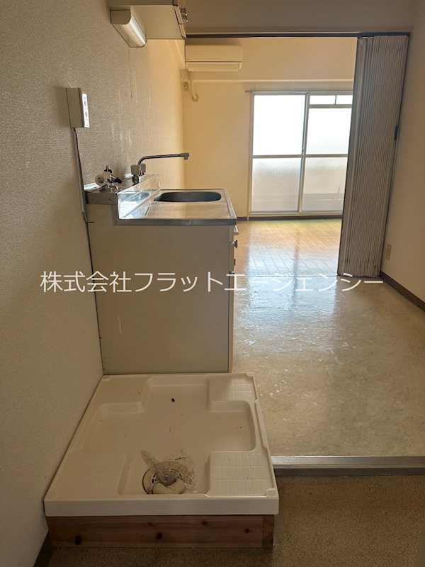アトリエフォー 玄関