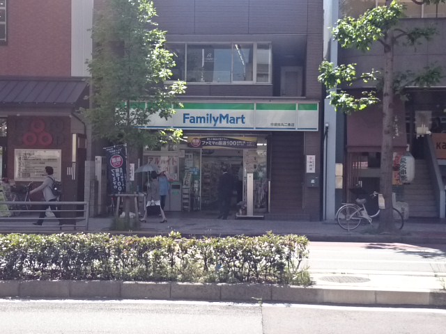 ジュネス寺島 コンビニ