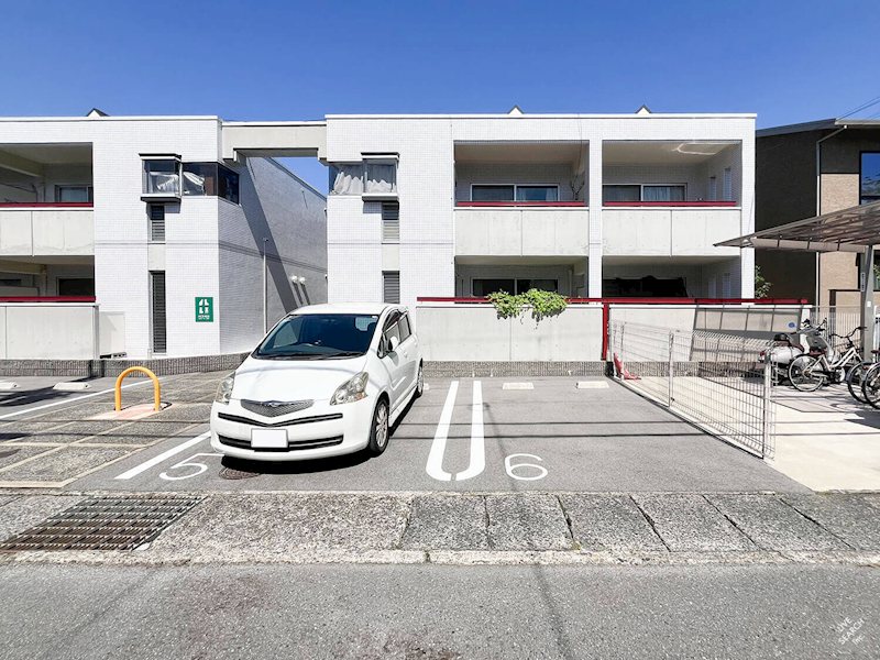 KOHEE 駐車場