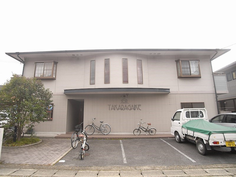TOST宝ヶ池 駐車場
