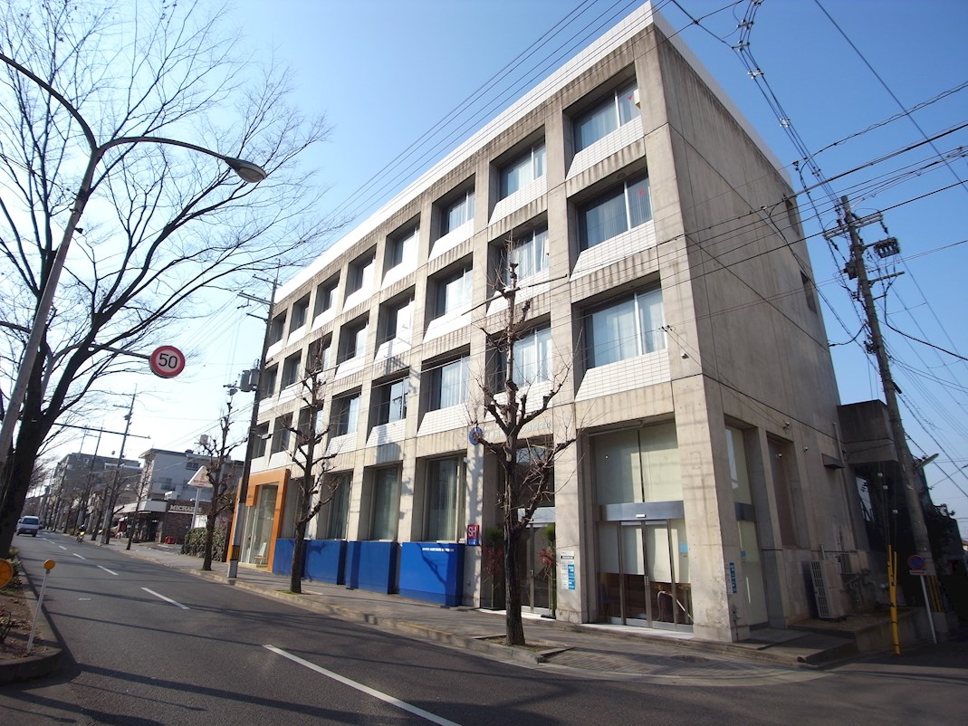 コーポフタバ 専門学校