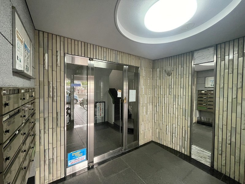 casa comodo エントランス