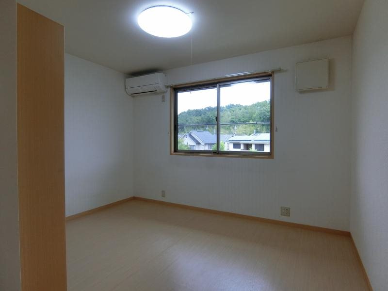 シェアフラットハタノ ベッドルーム