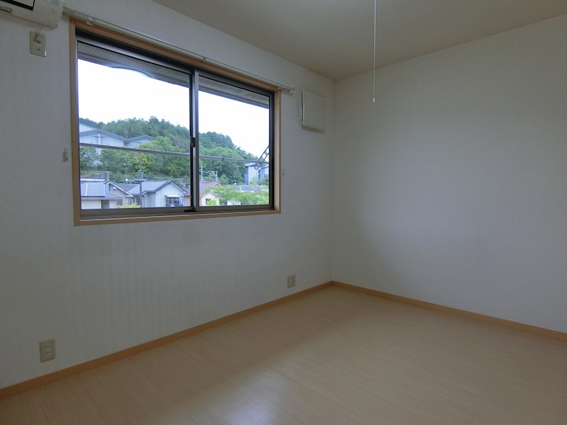 シェアフラットハタノ ベッドルーム