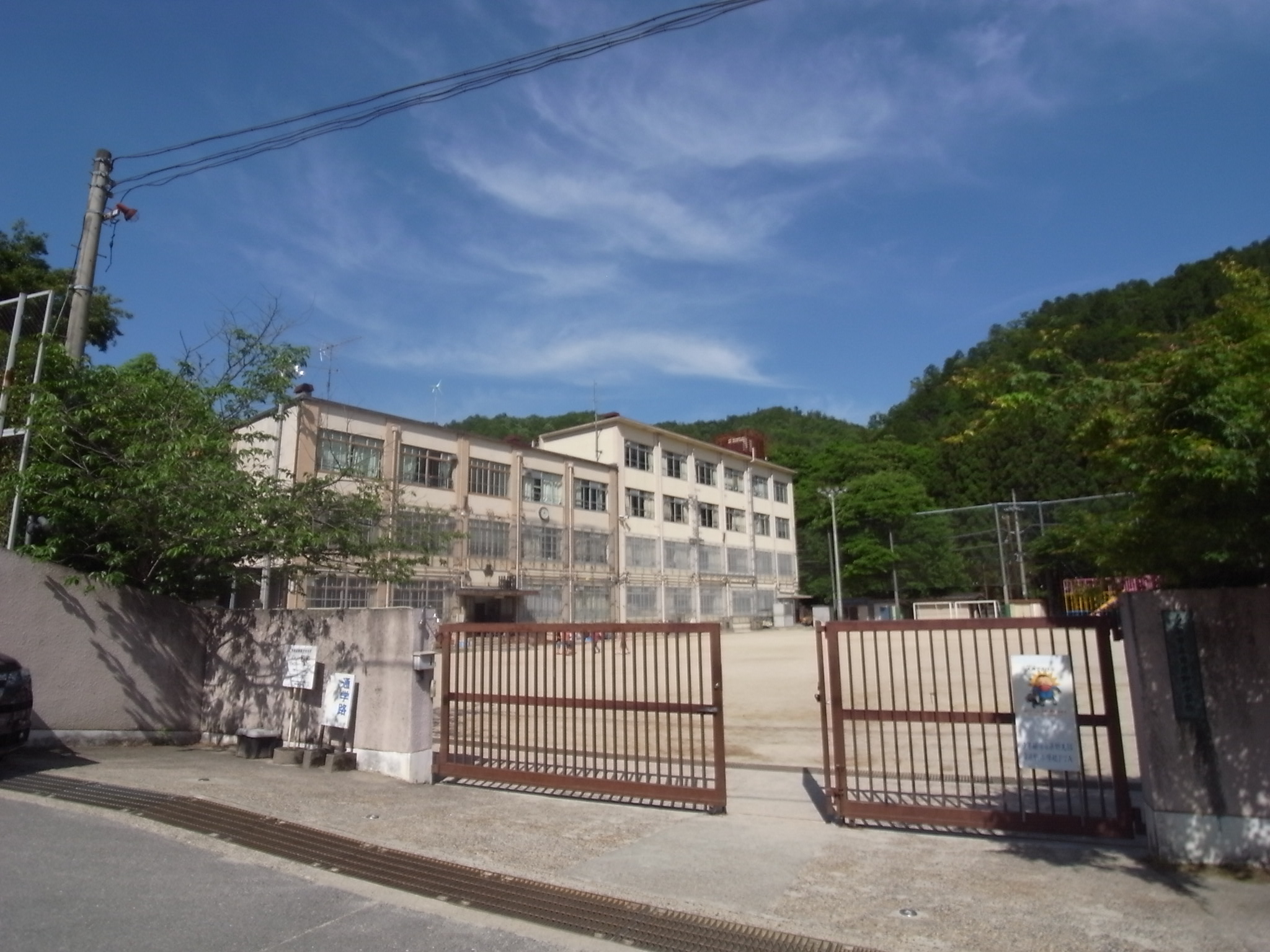 カーサ・ビアーレ 小学校