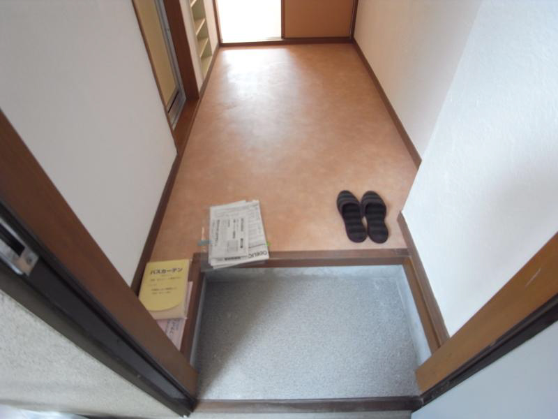 シェアフラット岩倉 玄関