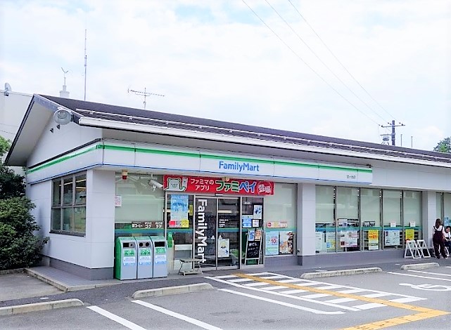 シェアフラット岩倉 コンビニ