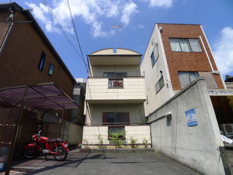 アストロプラザⅢ 外観