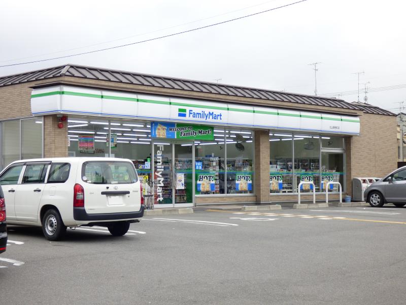 マンションつかさ コンビニ