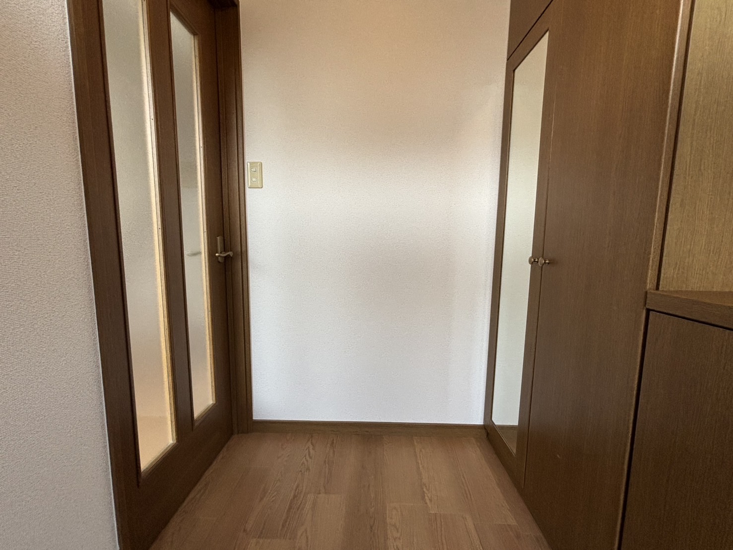 大宮西野山町貸家 玄関