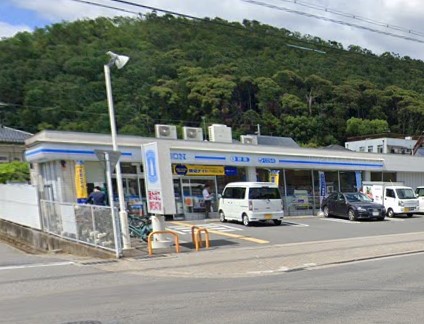 村田様下鴨北野々神町貸家 コンビニ