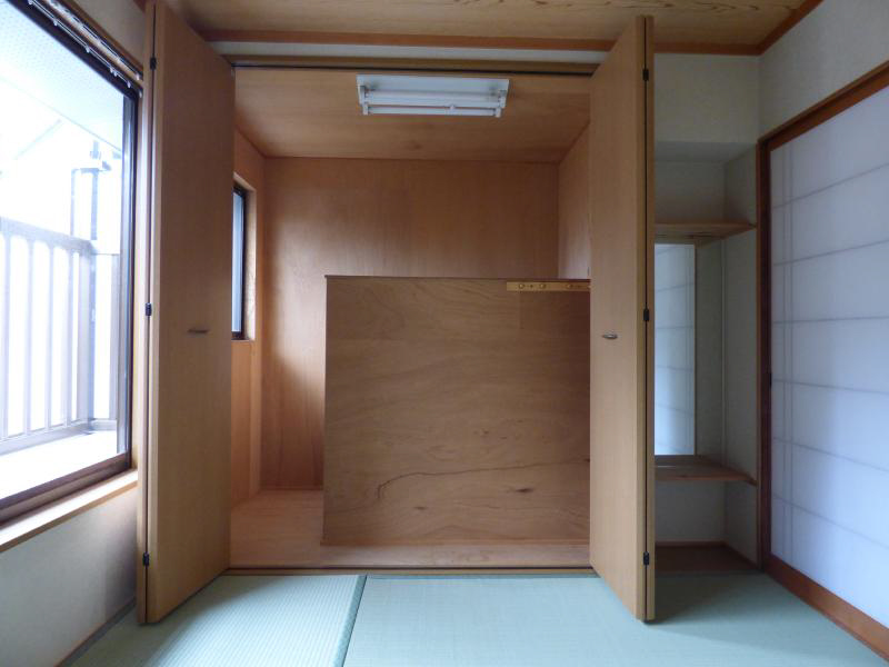 紫野下築山町貸家 収納