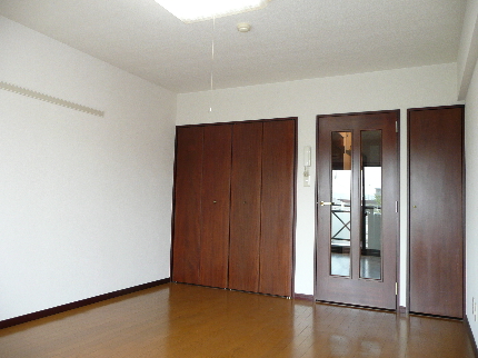 プレミア泉崎 ベッドルーム