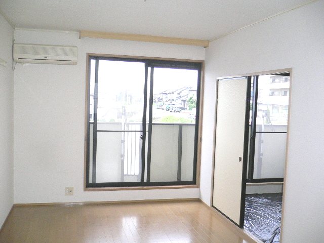 コートルミエールB リビング