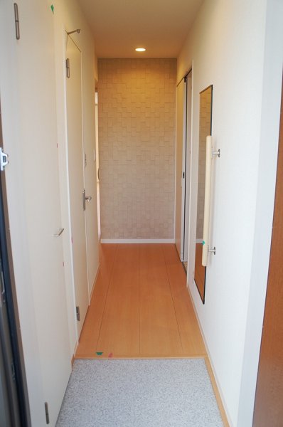 グリナージュ岸町Ⅰ　【積水ハウス施工シャーメゾン】 玄関