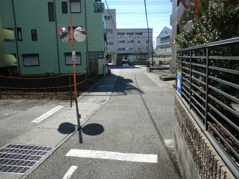 沼津市下香貫字八重 現地写真（前面道路含む現地写真）
