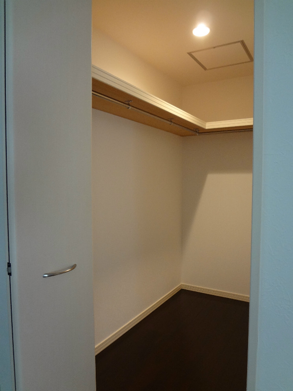 【ご成約済】　日吉4丁目リノベーション中古戸建 内観写真（収納）