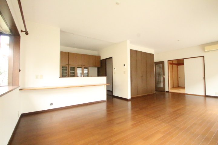 長山5丁目中古戸建 内観写真（リビング）