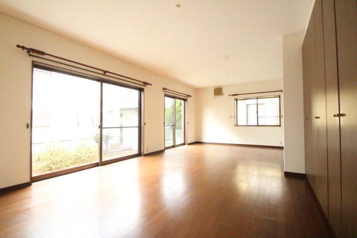 長山5丁目中古戸建 内観写真（リビング）