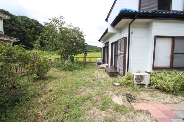 稲敷市柴崎戸建て 現地写真（庭）