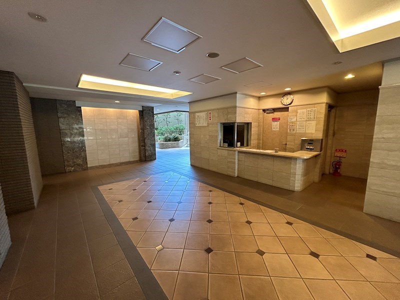 【CASA】メロディーハイム茨木パークアヴェニュー 共用部写真（エントランス）