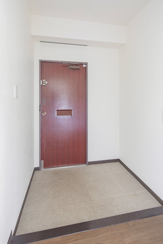 【CASA】サンヴェール高槻4号棟 現地写真（玄関）