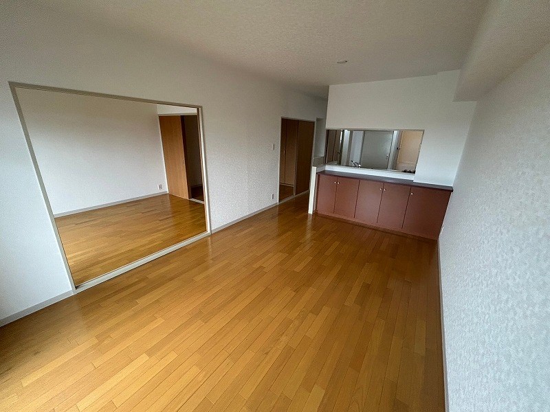 【CASA】 カルム伊丹緑ヶ丘 内観写真（リビング）