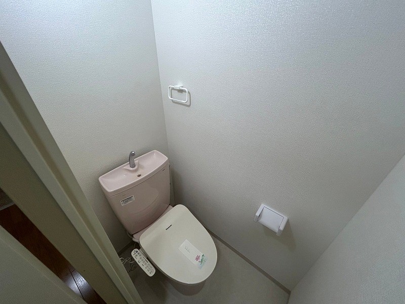 【CASA】 カルム伊丹緑ヶ丘 内観写真（トイレ）