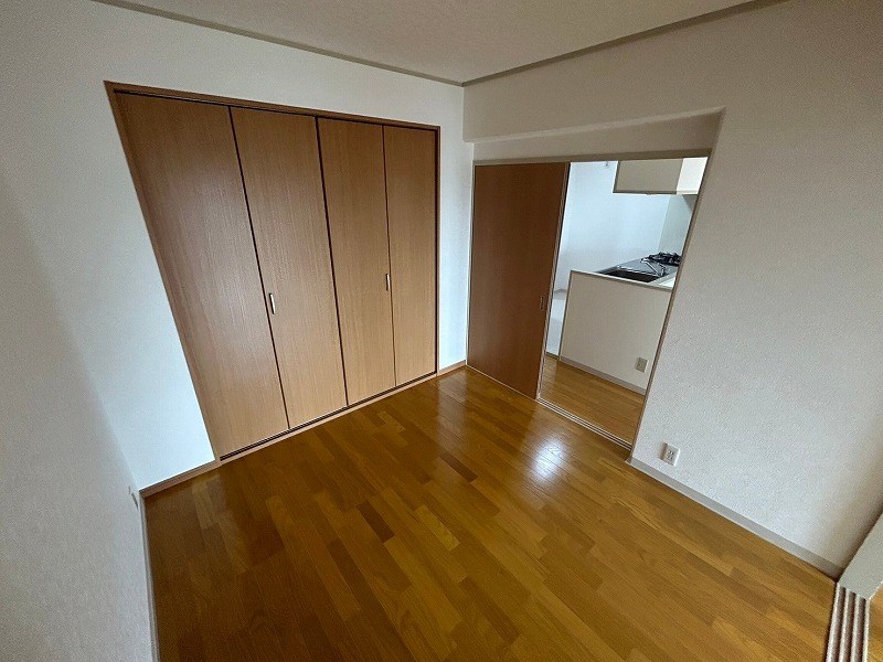 【CASA】 カルム伊丹緑ヶ丘 内観写真（リビング以外の居室）