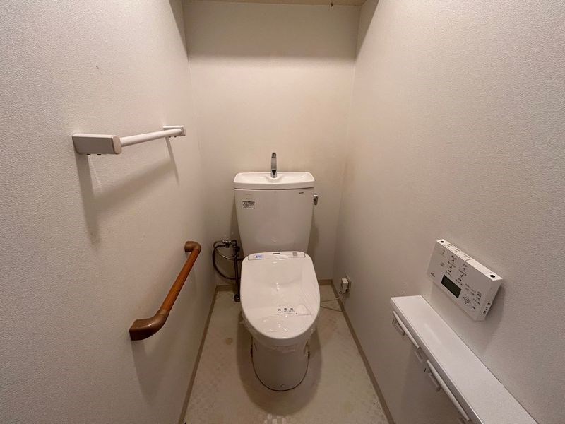 【CASA】 コスモ刀根山 内観写真（トイレ）