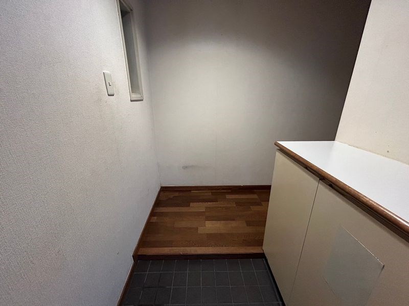 【CASA】 コスモ刀根山 現地写真（玄関）