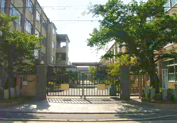 プレミスト京都西院 小学校