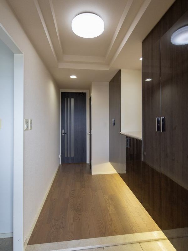 【CASA】 ディナスティ千里中央アスティオ 現地写真（玄関）