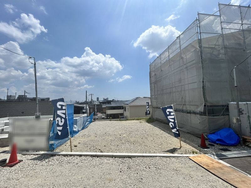 【CASA】 箕面市白島3丁目 ◆建築条件無売土地◆ 現地写真（前面道路含む現地写真）
