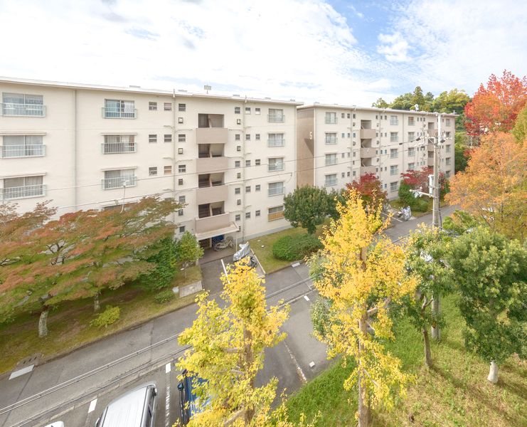 【CASA】 箕面粟生第2住宅第8号棟 現地写真
