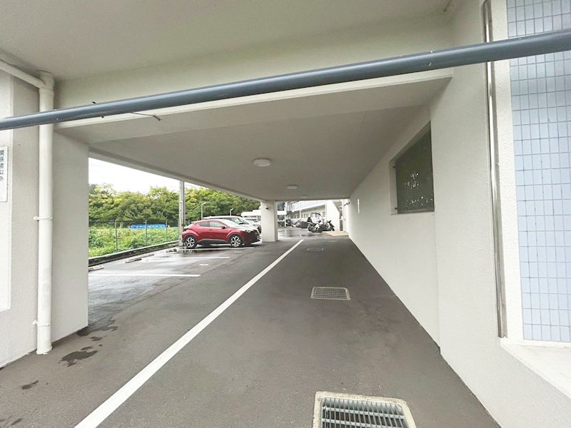 エルパーク西京・大原野 共用部写真（駐車場）