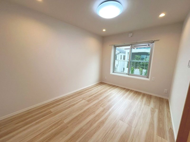 メゾン神足2号棟 内観写真（リビング以外の居室）