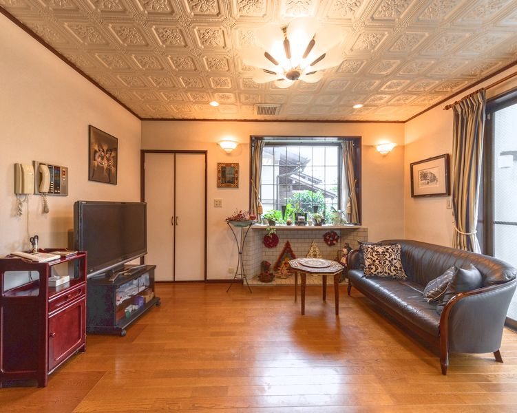 【CASA】 箕面市今宮4丁目 内観写真（リビング）
