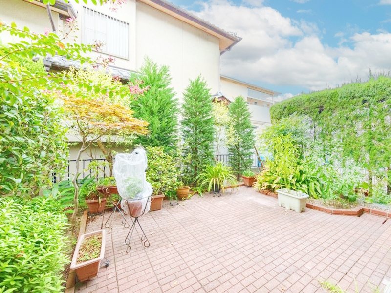 【CASA】 箕面市今宮4丁目 現地写真（庭）