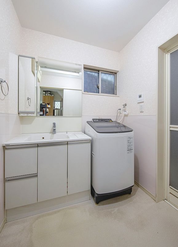 【CASA】茨木市東太田3丁目 内観写真（洗面台・洗面所）