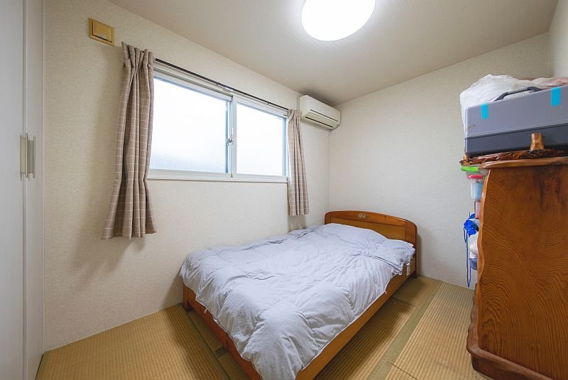【CASA】茨木市東太田3丁目 内観写真（リビング以外の居室）