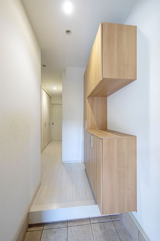 【CASA】茨木市東太田3丁目 現地写真（玄関）