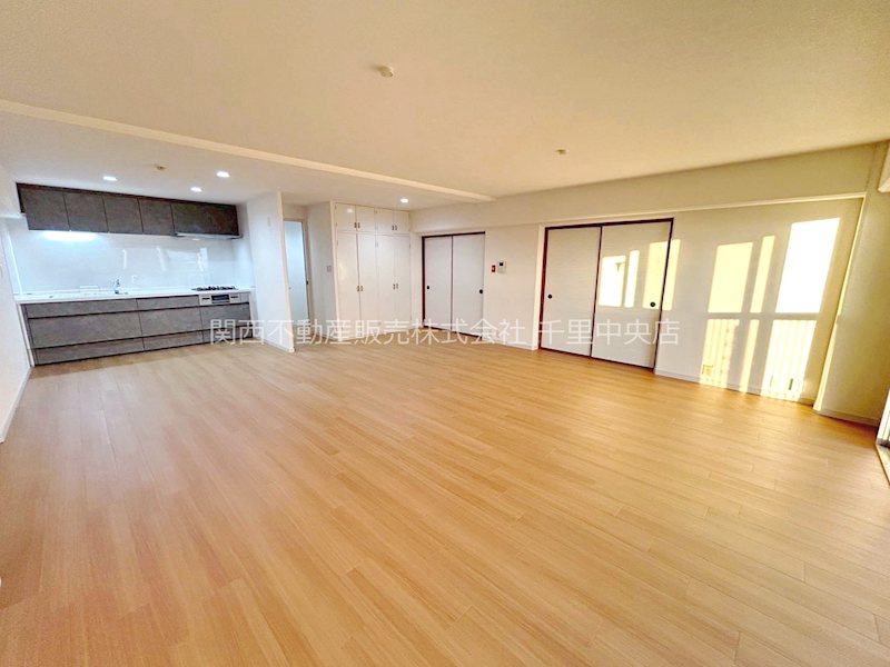緑地東ロイヤルマンション 内観写真（リビング）