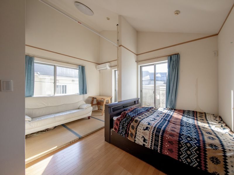 【CASA】 箕面市粟生新家2丁目 内観写真（リビング以外の居室）