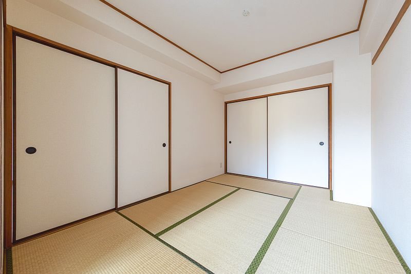 【CASA】ライオンズヒルズ高槻 内観写真（リビング以外の居室）