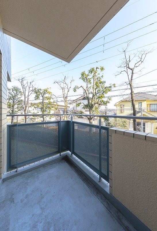 【CASA】ライオンズヒルズ高槻 現地写真（バルコニー）