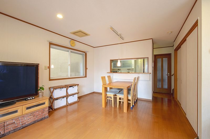 【CASA】高槻市上土室6丁目～レオタウン高槻フォーリア～ 内観写真（リビング）