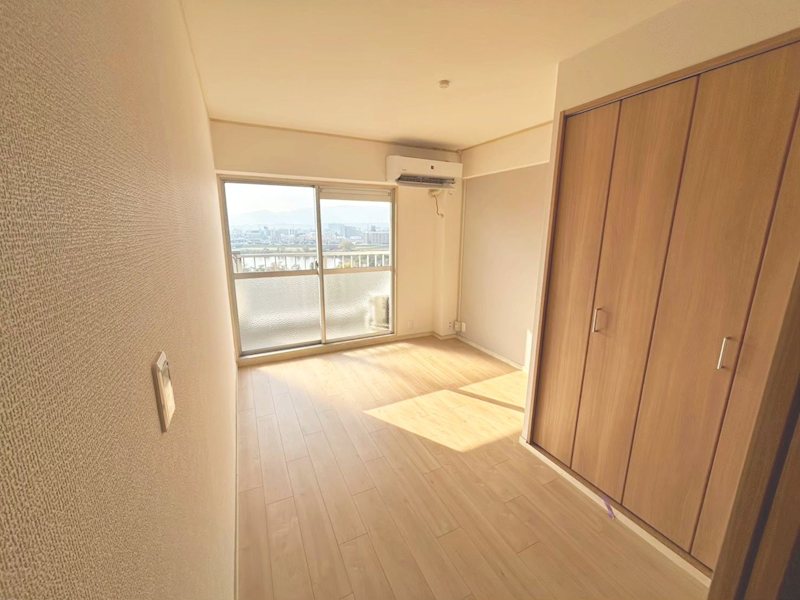 桂川ハイツ5号館 内観写真（リビング以外の居室）
