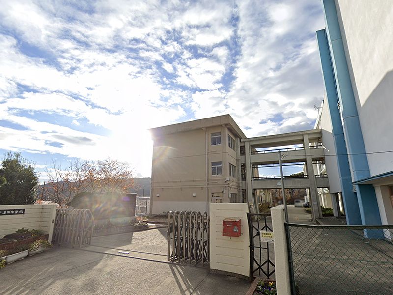 【CASA】 川西市東多田2丁目 小学校